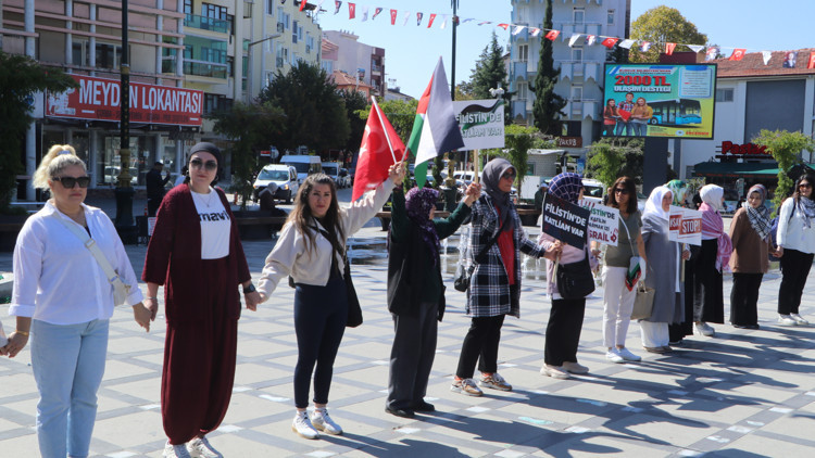 Burdurda sessiz çığlık eylemi Burdurda sessiz çığlık eylemi