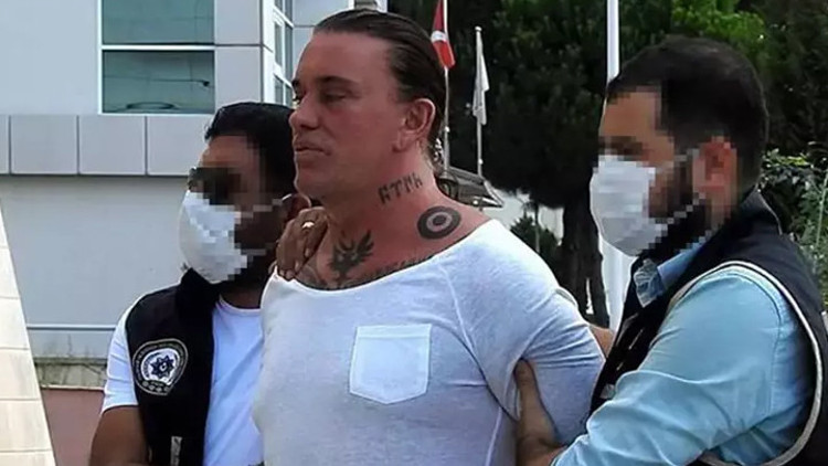 Cehennem Necati lakaplı Necati Coşkun Arabacı, İzmirde gözaltına alındı Cehennem Necati lakaplı Necati Coşkun Arabacı, İzmirde gözaltına alındı