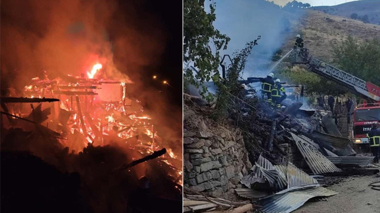 Adanada yangın çıkan ev çöktü Engelli 2 kardeş hayatını kaybetti