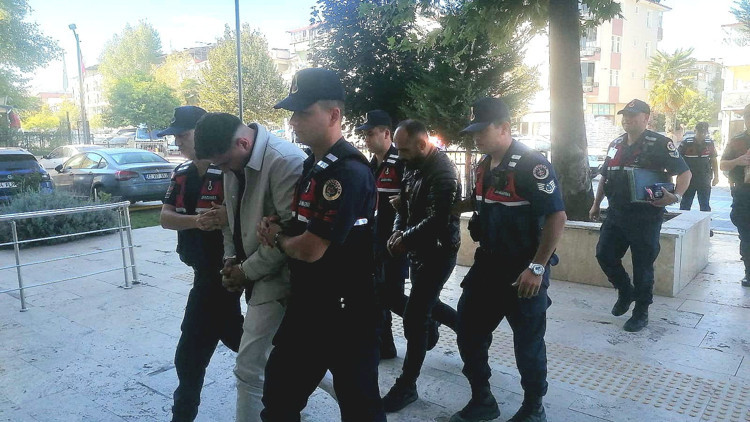 Tokatta uyuşturucu operasyonunda 1 zanlı tutuklandı Tokatta uyuşturucu operasyonunda 1 zanlı tutuklandı