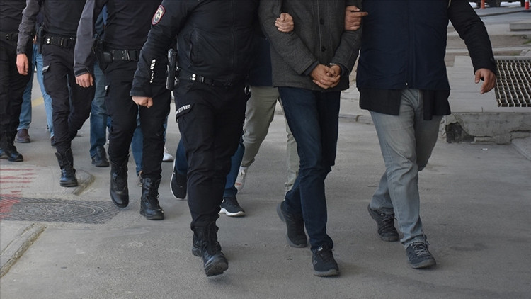 Bursada rüşvet operasyonu: 21 gözaltı Eski belediye başkanı da var