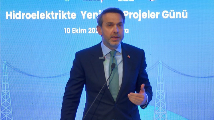 Bakan Bayraktar: Türkiye nükleer rönesansa gidiyor Bakan Bayraktar: Türkiye nükleer rönesansa gidiyor