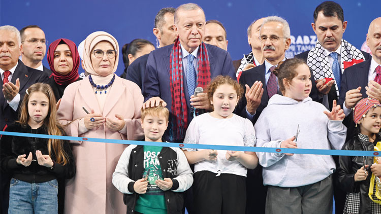 Cumhurbaşkanı Erdoğan: Gazze ayağa kaldırılmalı Cumhurbaşkanı Erdoğan: Gazze ayağa kaldırılmalı