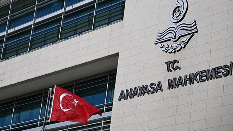 AYM’den Basın İlan Kurumu kararı: ilan ve reklamların kesilmesine ilişkin düzenlemeyi iptal etti