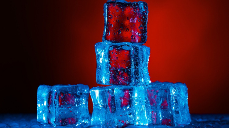 Oda sıcaklığında buz keşfedildi Oda sıcaklığında buz keşfedildi