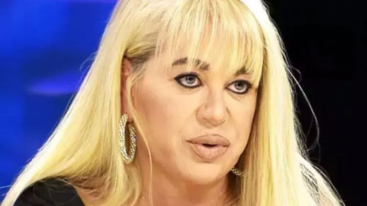 Zerrin Özer yeniden hastanede