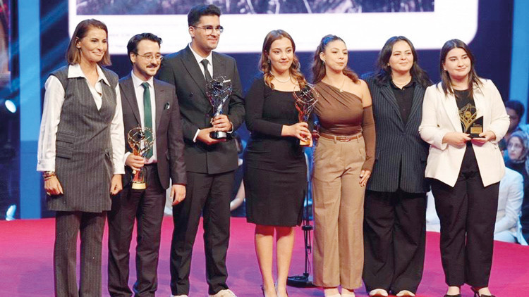 ‘Geleceğin iletişimcileri’ ödül aldı ‘Geleceğin iletişimcileri’ ödül aldı