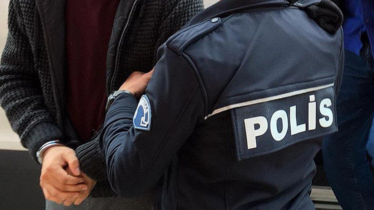 Merkez Bankası’nın kart ihalesi soruşturması: 7 şüpheli tutuklandı 4 şüpheli hakkında yakalama kararı Merkez Bankası’nın kart ihalesi soruşturması: 7 şüpheli tutuklandı 4 şüpheli hakkında yakalama kararı