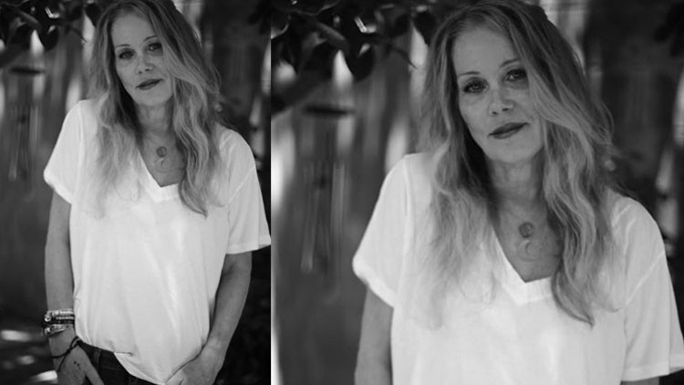 İki kez yendiği kanser bile onu böyle yıkmamıştı... Ünlü oyuncu tek evladı için direniyor... Karşınızdayım, kolu kanadı kırık