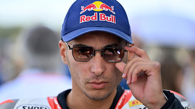 Toprak Razgatlıoğlu, şampiyonluğunu ilan etti Toprak Razgatlıoğlu, şampiyonluğunu ilan etti