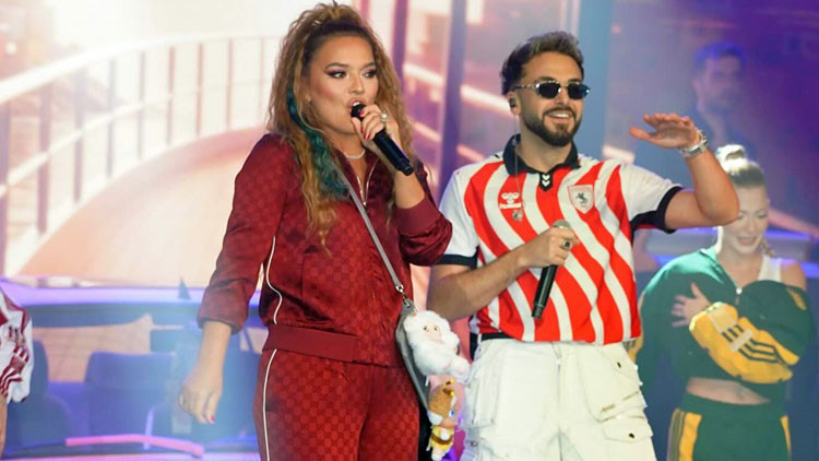 Demet Akalın Bostancıyı salladı