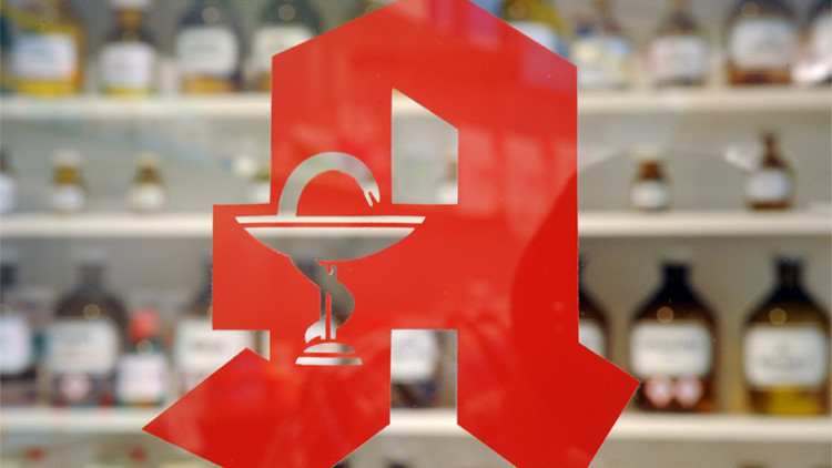 Eczanelerde köklü reform