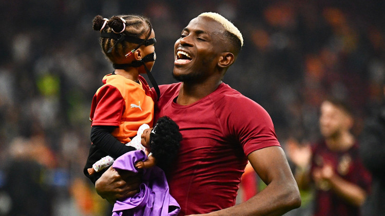 Victor Osimhen dünyanın dilinde Victor Osimhen dünyanın dilinde