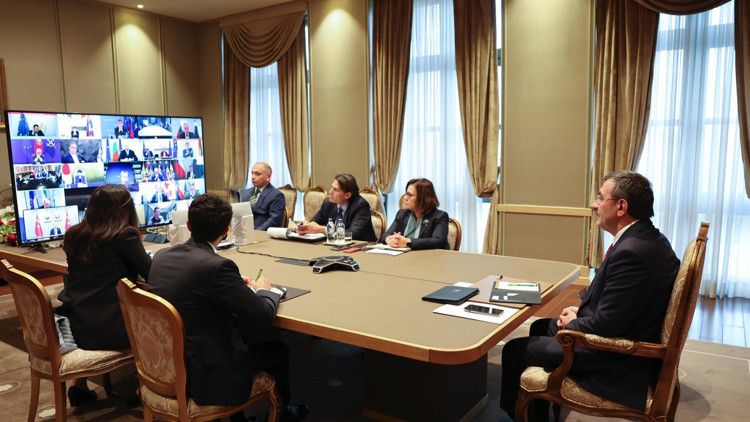 Cevdet Yılmaz, Ukrayna konulu Liderler Zirvesine katıldı