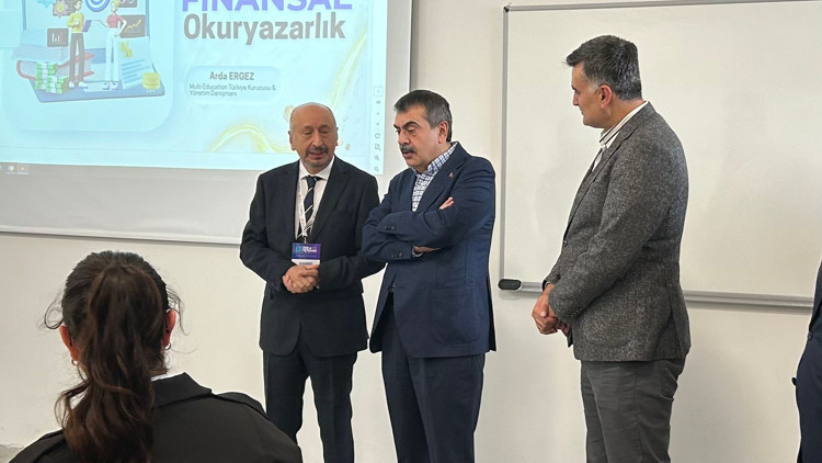 Bakan Tekin: Maarif Modeli’nde ‘finansal okuryazarlık’ da var Bakan Tekin: Maarif Modeli’nde ‘finansal okuryazarlık’ da var