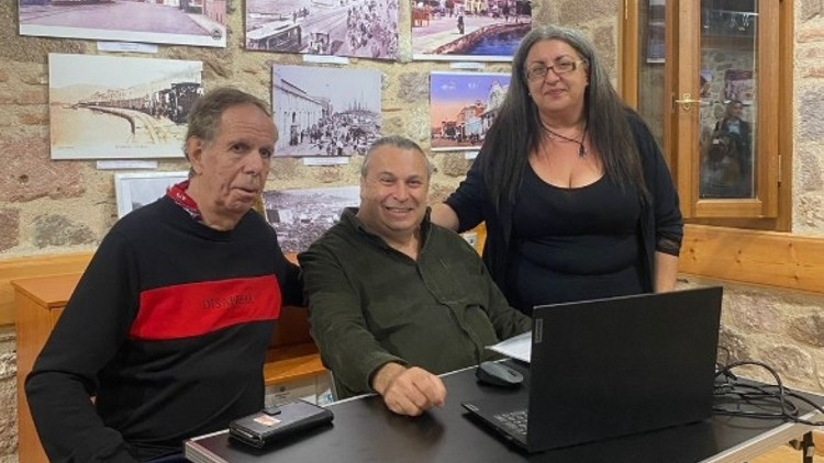 Mert Rüstem’den Girit’te İzmir temalı fotoğraf sergisi