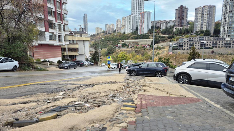Bademlidere’nin kaldırım isyanı Bademlidere’nin kaldırım isyanı