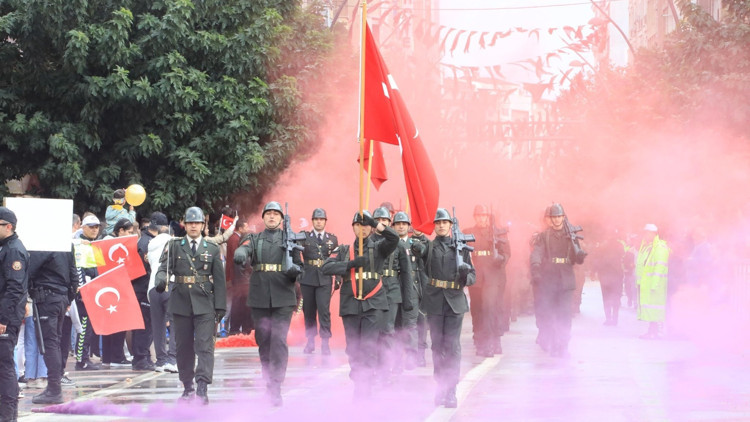 Elazığ’da Cumhuriyet Bayramı coşkusu