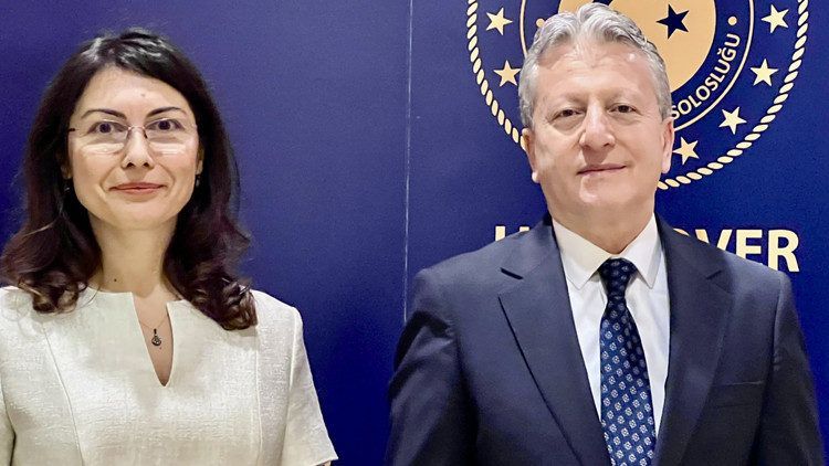 Cumhuriyet çağdaş toplum inşa etme iradesidir