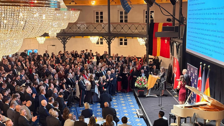 Stuttgart’ta Cumhuriyet’in 102. yılına görkemli kutlama