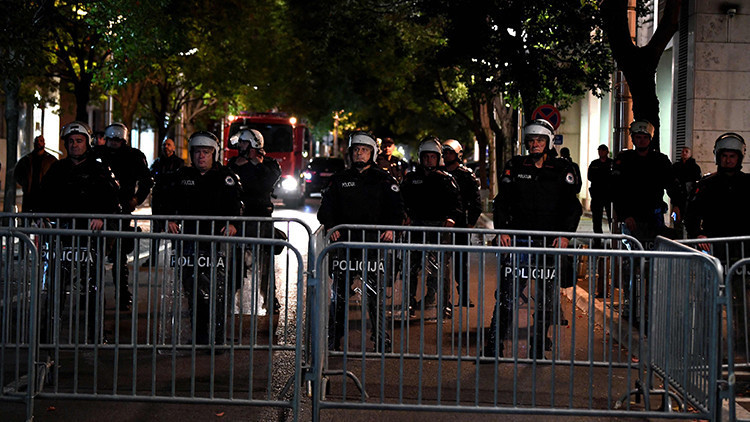 Bıçaklı kavga gerilime neden olmuştu: Gözaltına alınan Türk ve Azerbaycan vatandaşları serbest bırakıldı Bıçaklı kavga gerilime neden olmuştu: Gözaltına alınan Türk ve Azerbaycan vatandaşları serbest bırakıldı