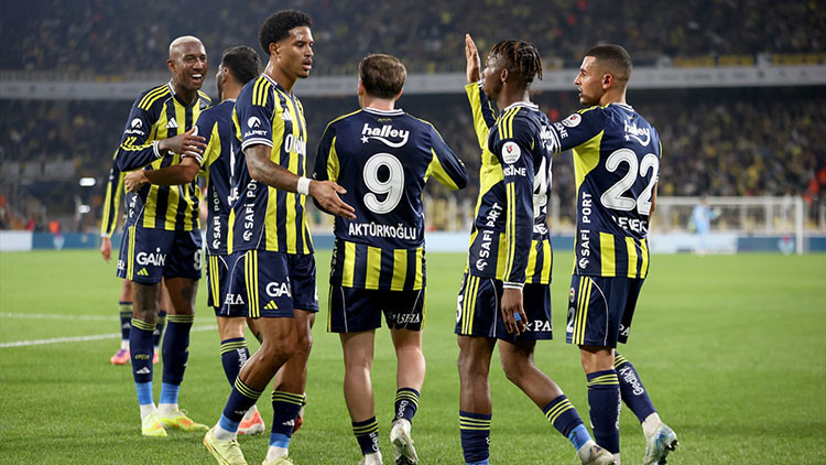 Fenerbahçede derbi öncesi 2 isim sınırda