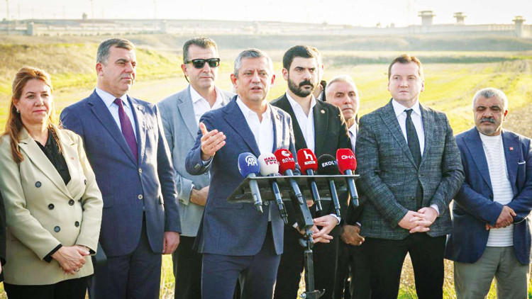 Özel’den Erdoğan’a: İstanbul seçimlerini yenileyelim