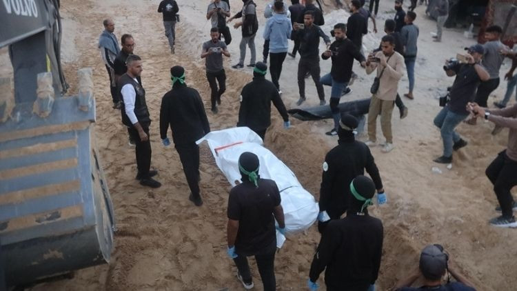 Hamas 3 İsrailli esirin daha cenazesini teslim edecek
