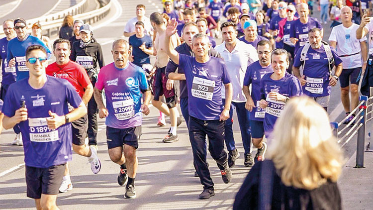 Özel’den İstanbul koşusu Özel’den İstanbul koşusu