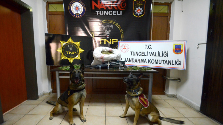 Tunceli merkezli uyuşturucu operasyonunda 2 şüpheli yakalandı Tunceli merkezli uyuşturucu operasyonunda 2 şüpheli yakalandı