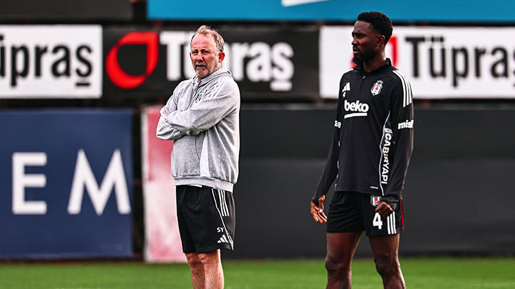 Beşiktaş, Antalyaspor deplasmanında Beşiktaş, Antalyaspor deplasmanında