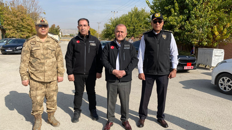 Elazığ’da kaybolan otizmli Veysel’i arama çalışmaları 3’üncü gününde (2)