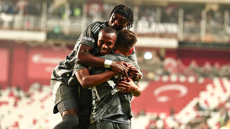Antalyaspor 1-3 Beşiktaş (Süper Lig maçı özeti)