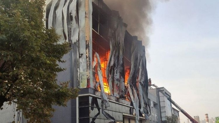 Kocaelideki fabrika faciasına ilişkin 5 belediye personeli görevden uzaklaştırıldı