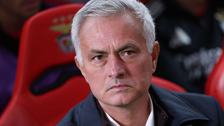 Mourinhodan Benficayı şoke eden talepler Sil baştan dedi Mourinhodan Benficayı şoke eden talepler Sil baştan dedi