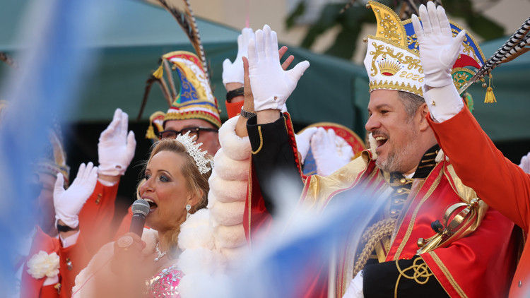 Karnaval renkli görüntülerle başladı Karnaval renkli görüntülerle başladı