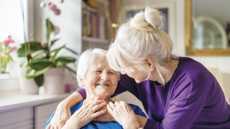 Alzheimer tedavisinde yeni umut… Ünlüler kullanıyor