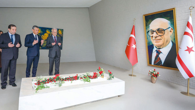 Özel CHP heyetiyle Lefkoşa’da Özel CHP heyetiyle Lefkoşa’da