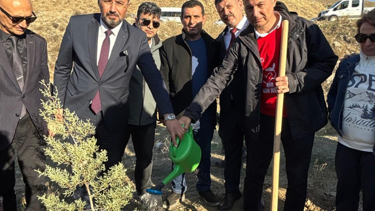 Fidanlar Eren için kök salacak Fidanlar Eren için kök salacak