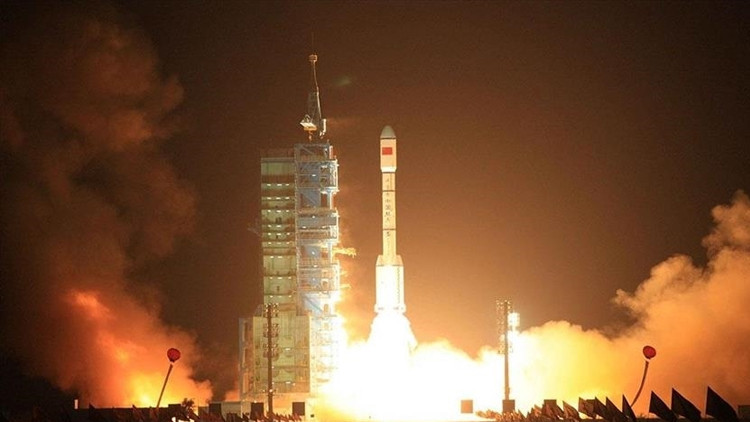 Çinden uzay keşfi için önemli adım: Şicien 3 yörüngeye gönderildi