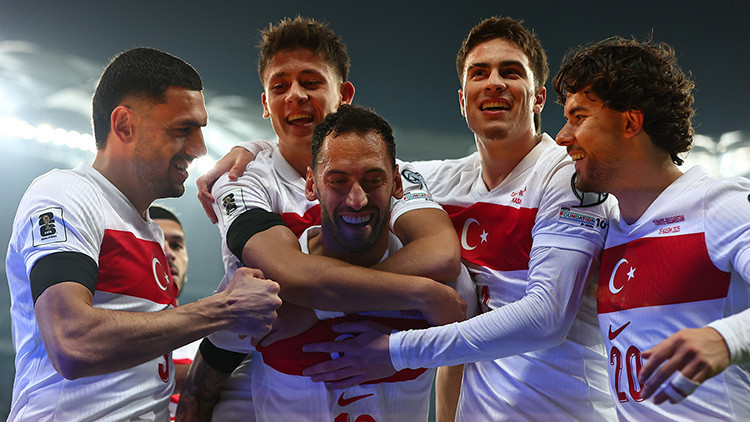 Kura şansı bizimle olsun A Milli Takımın Dünya Kupası play-off turundaki rakibi belli oluyor