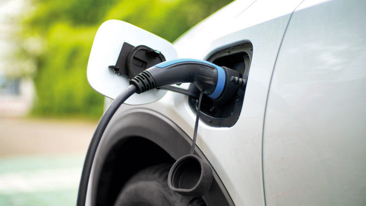 Fişli hibritte ‘25 gram’ alarmı... Avrupa’nın yeni emisyon standartları tüm PHEV araçları ÖTV teşvikinden çıkarıyor