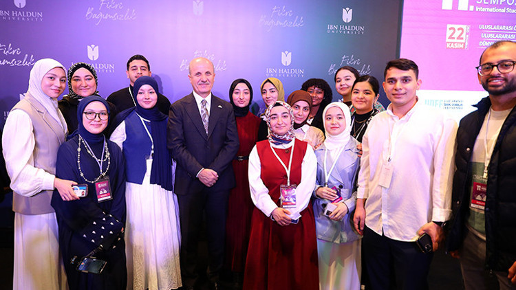 Uluslararası öğrencilere mezuniyet sonrası ek süre