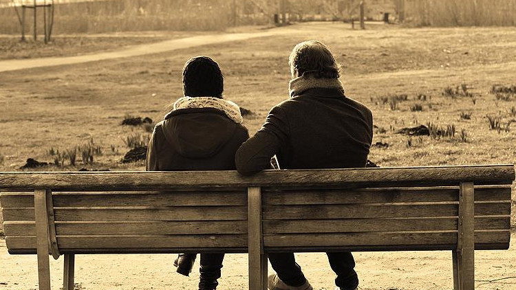 Kadınlar erkeklerden 5 yıl uzun yaşıyor