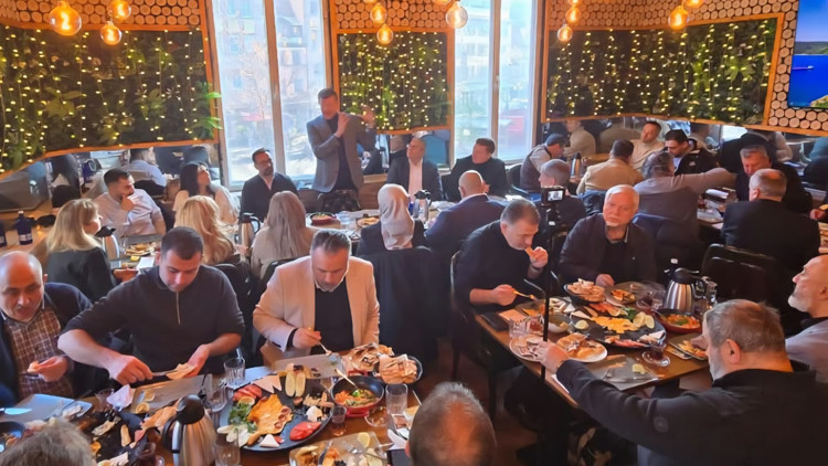 Nürnbergde Türk işadamları kahvaltıda buluştu