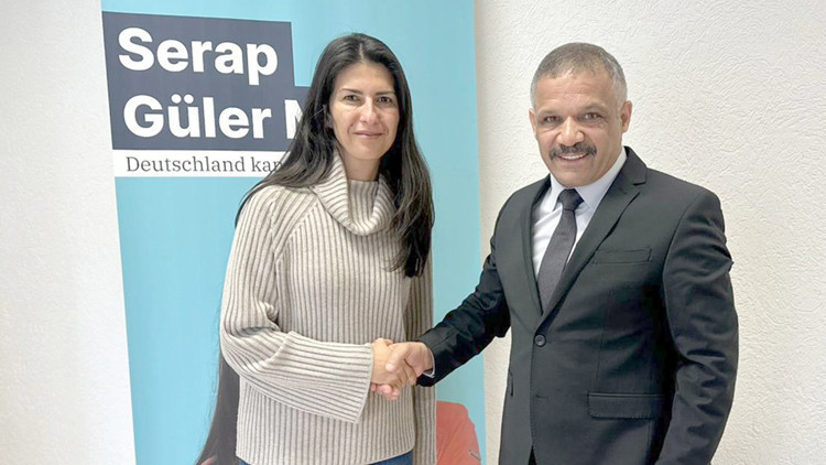 AKİBten Devlet Bakanı Gülere ziyaret