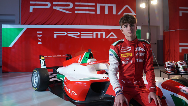 Luca Baldisserriden Formula 4 pilotu Alp Aksoya övgü: Yaşı çok genç ve gelişim oranı çok yüksek