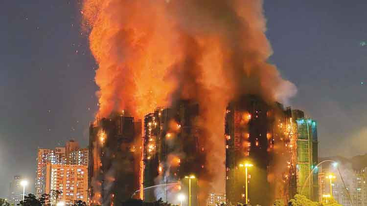 Bambu iskele faciası: En az 44 kişi öldü Bambu iskele faciası: En az 44 kişi öldü