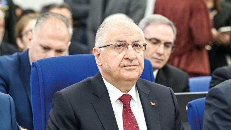 Bakan Güler: PKK silahlarını teslim etmeli Bakan Güler: PKK silahlarını teslim etmeli