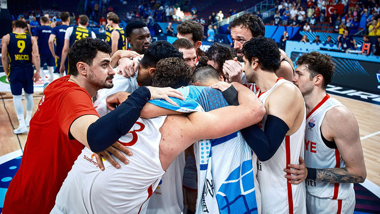 12 Dev Adamın kadrosu belli oldu